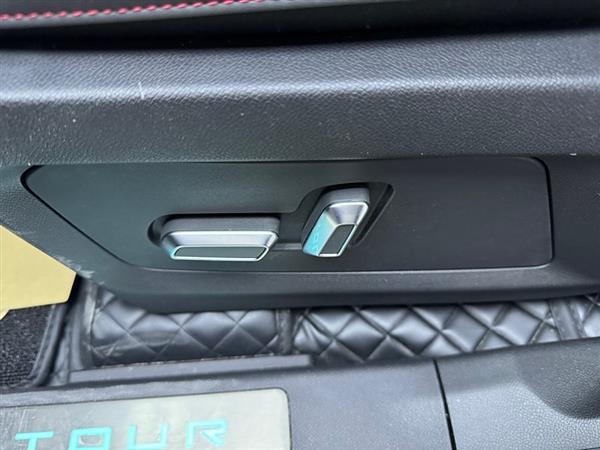 捷途旅行者 2023款 2.0T 四驱穿越PRO