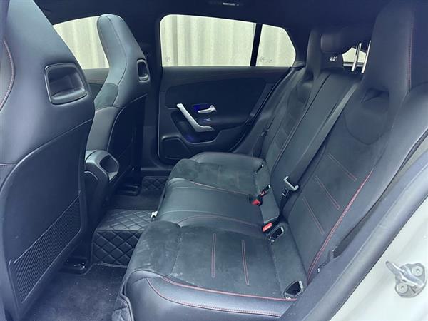 奔驰CLA 2022款 改款 CLA 200 猎跑车