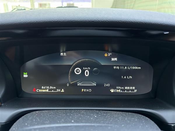 飞行家 2023款 3.0T V6 四驱尊雅巡航版 六座
