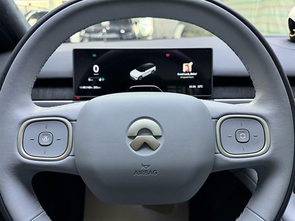 蔚来ES8 2024款 100kWh 行政版
