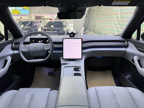 蔚来ES8 2024款 100kWh 行政版