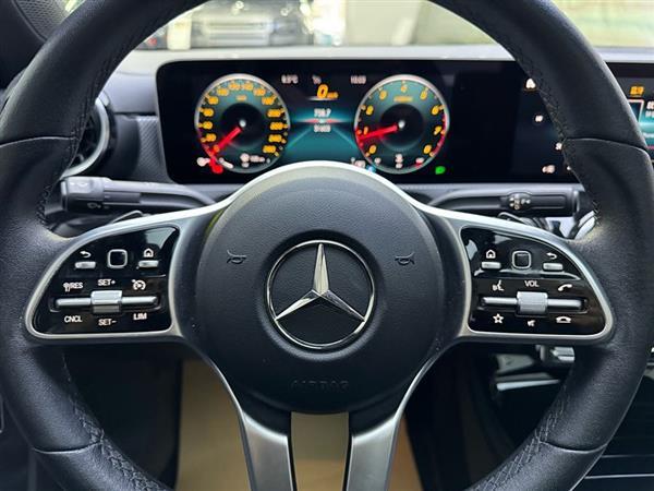 奔驰A级 2019款 A 200 L