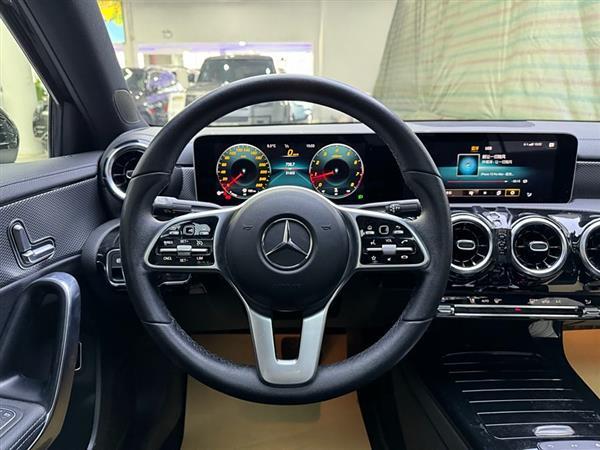 奔驰A级 2019款 A 200 L