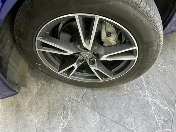 奥迪Q5L 2018款 40 TFSI 荣享时尚型 国V
