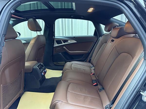 奥迪A6L 2018款 30周年年型 45 TFSI quattro 运动型