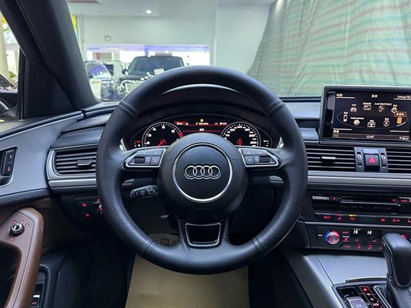奥迪A6L 2018款 30周年年型 45 TFSI quattro 运动型