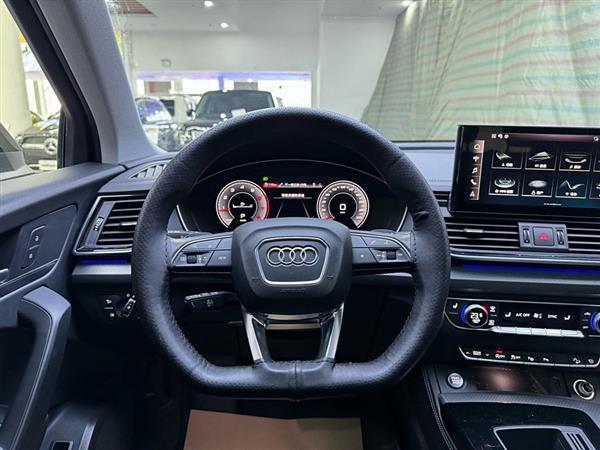 奥迪Q5L 2023款 40T 冰雪运动版