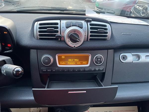 smart fortwo 2012款 1.0 MHD 硬顶标准版