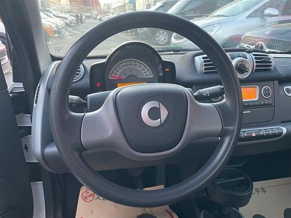 smart fortwo 2012款 1.0 MHD 硬顶标准版