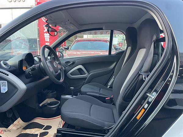 smart fortwo 2012款 1.0 MHD 硬顶标准版