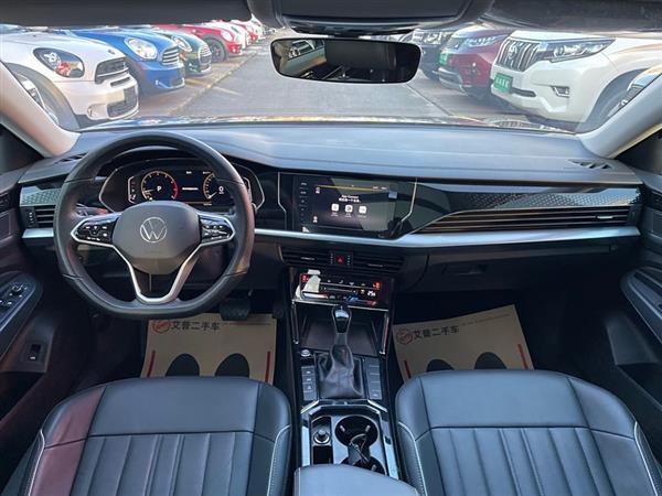 帕萨特 2023款 330TSI 精英版