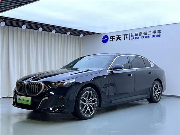 宝马i5 2024款 eDrive 35L M运动套装