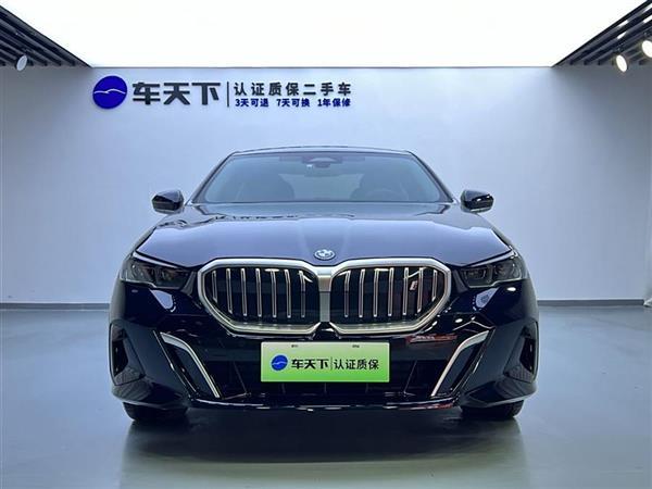 宝马i5 2024款 eDrive 35L M运动套装