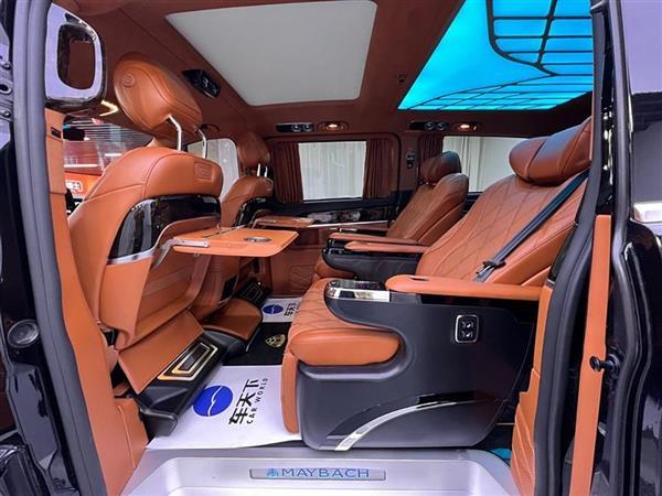 奔驰V级 2021款 V 260 L 长轴距豪华版