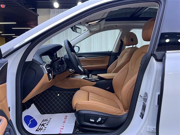 宝马6系GT 2022款 630i 豪华设计套装