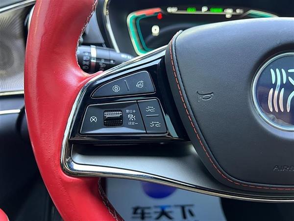 汉 2020款 EV 四驱高性能版旗舰型