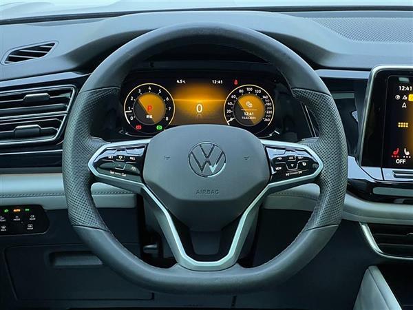 途昂 2023款 改款 380TSI 四驱尊享豪华版