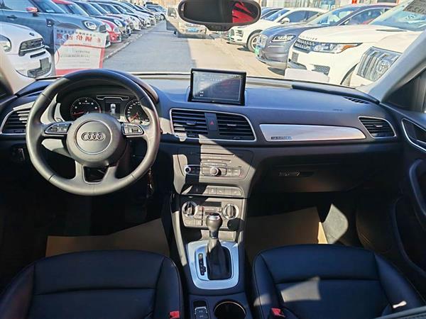 奥迪Q3 2015款 35 TFSI quattro 技术型