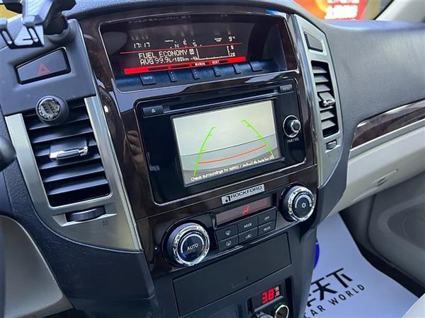帕杰罗(进口)V97 2018款 3.8L 中东版