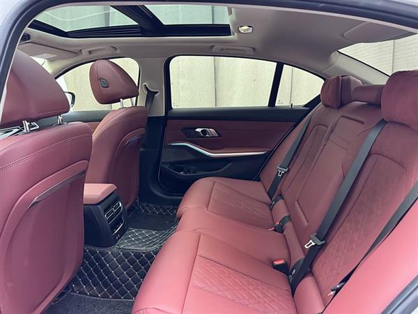 宝马i3 2024款 eDrive 35 L