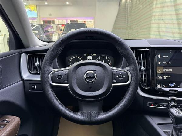 沃尔沃XC60 2019款 T5 四驱智远版 国VI