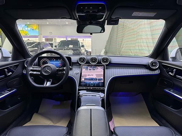 奔驰C级 2023款 C 260 L 运动版