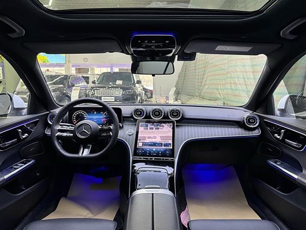 奔驰C级 2023款 C 260 L 运动版