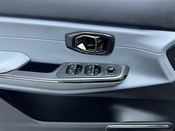 蔚来ES8 2022款 100kWh 签名版 六座
