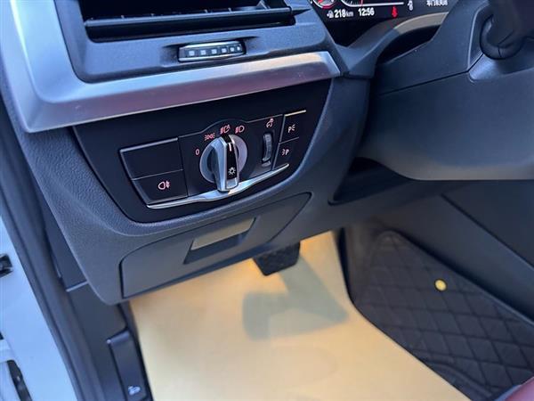 宝马X3 2023款 改款 xDrive30i 领先型 M曜夜套装