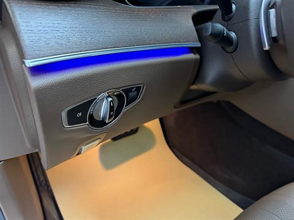 奔驰E级 2023款 改款 E 300 L 豪华型