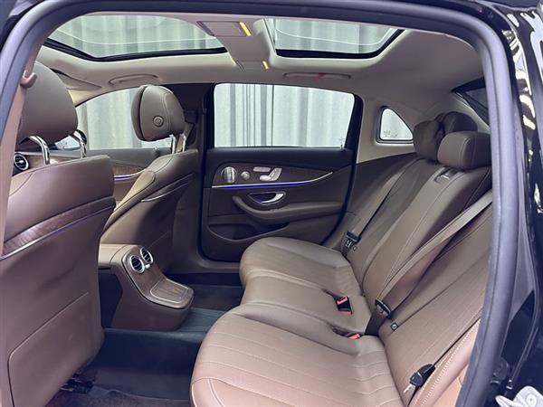 奔驰E级 2023款 改款 E 300 L 豪华型