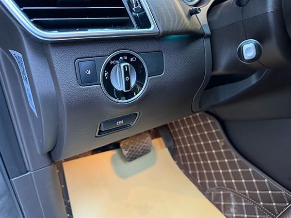 奔驰GLE 2018款 GLE 320 4MATIC 动感型臻藏版