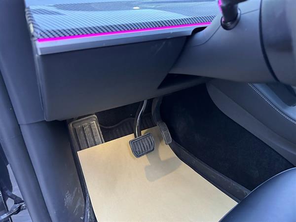 Model Y 2024款 长续航全轮驱动版