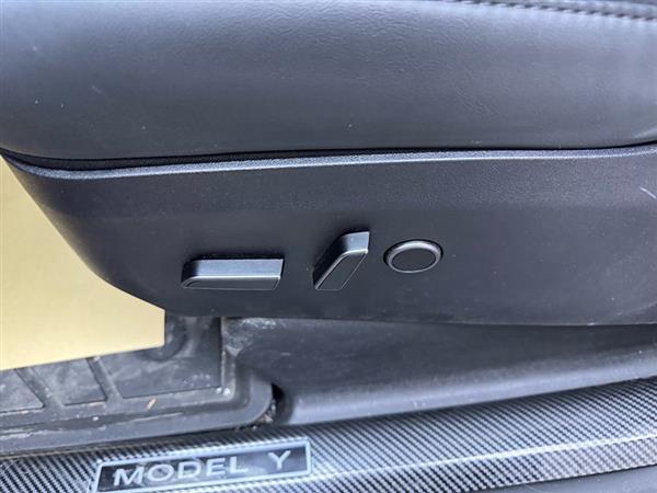 Model Y 2024款 长续航全轮驱动版