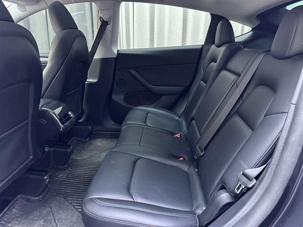 Model Y 2024款 长续航全轮驱动版