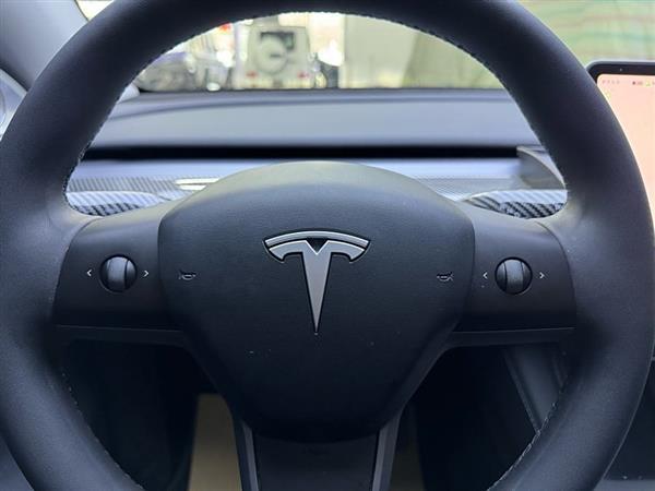 Model Y 2024款 长续航全轮驱动版