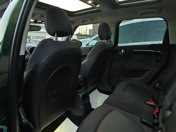 MINI COUNTRYMAN 2017款 1.5T COOPER ALL4 非常假日版 英伦绿