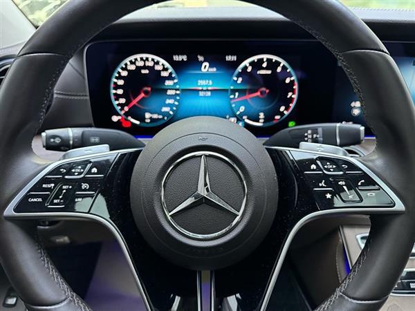 奔驰E级 2022款 改款 E 260 L