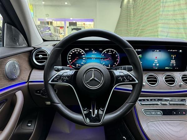 奔驰E级 2022款 改款 E 260 L