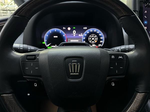 威尔法 2024款 皇冠 双擎 2.5L 至尊行政版