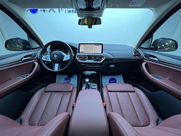 宝马X3 2023款 xDrive30i 领先型 M曜夜套装