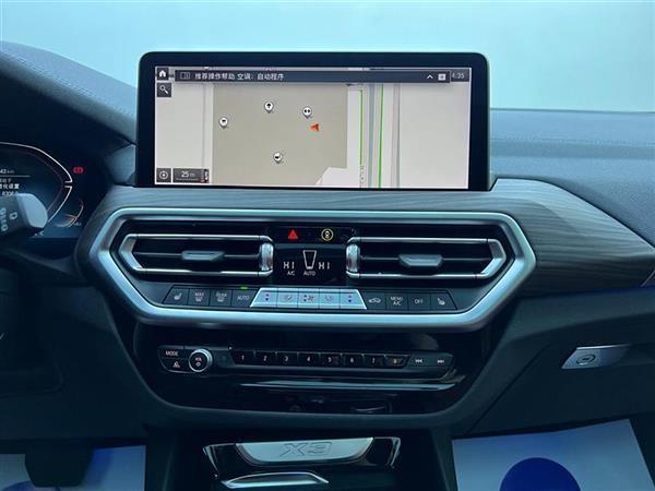 宝马X3 2023款 xDrive30i 领先型 M曜夜套装