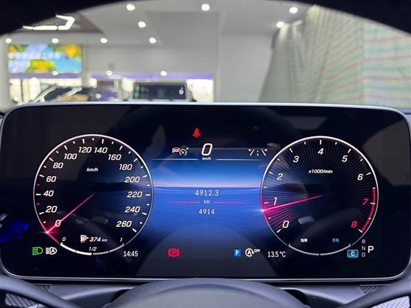 奔驰C级 2024款 C 260 L 运动版
