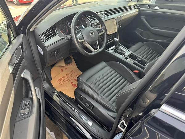 迈腾 2020款 330TSI DSG 领先型