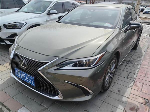 雷克萨斯ES 2018款 300h 卓越版 国V
