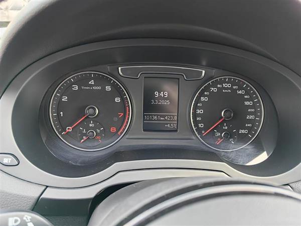 奥迪Q3 2016款 30 TFSI 时尚型