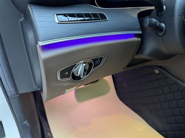 奔驰E级 2020款 改款 E 300 L 运动殊享版