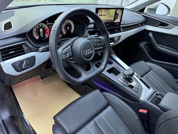 奥迪A4L 2022款 40 TFSI 豪华动感型