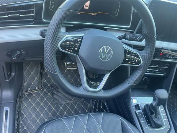 途观L 2023款 330TSI 自动两驱R-Line越享版