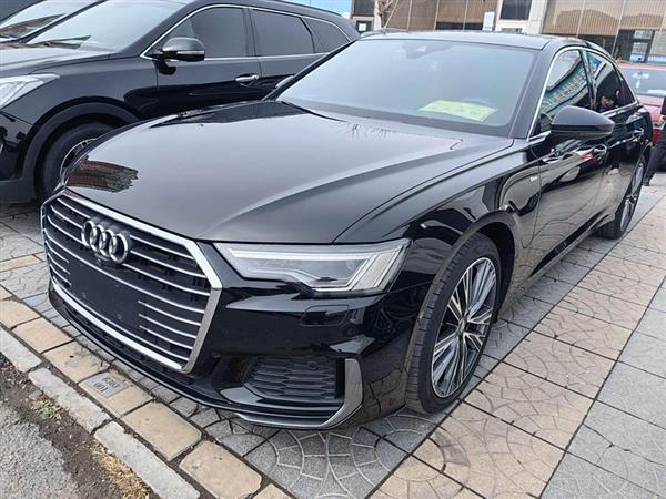 奥迪A6L 2021款 45 TFSI quattro 臻选动感型
